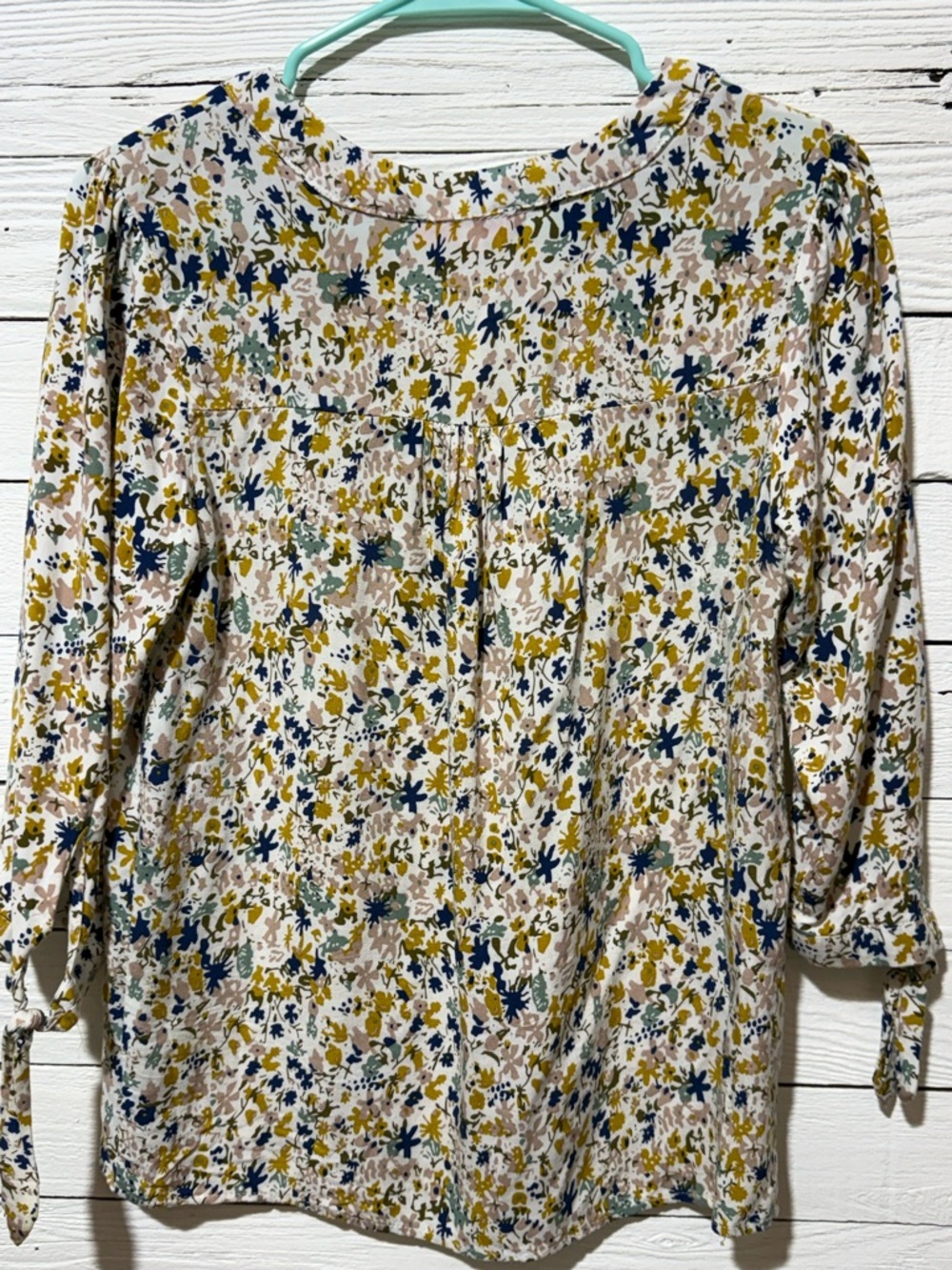 Lightweight Floral V-Neck Blouse - White Multi Colored Xsmall tops - Picture 6 of 6